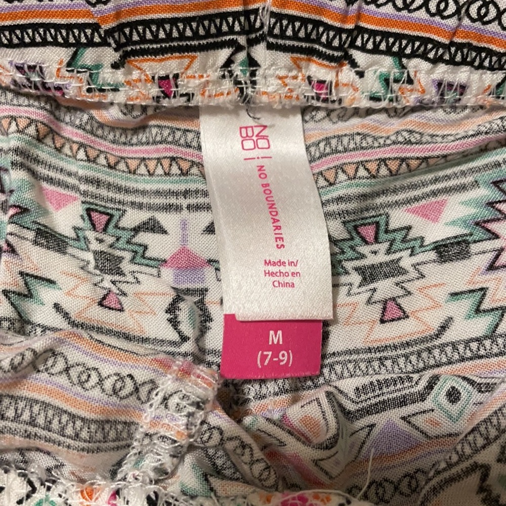 Shorts - Picture 3 of 3
